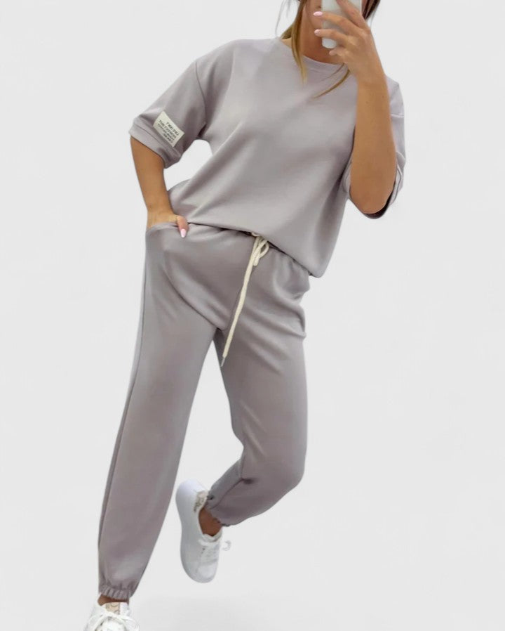 Harper Brooklyn | Comfortable Set