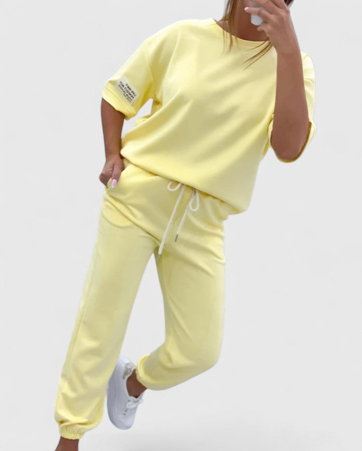 Harper Brooklyn | Comfortable Set