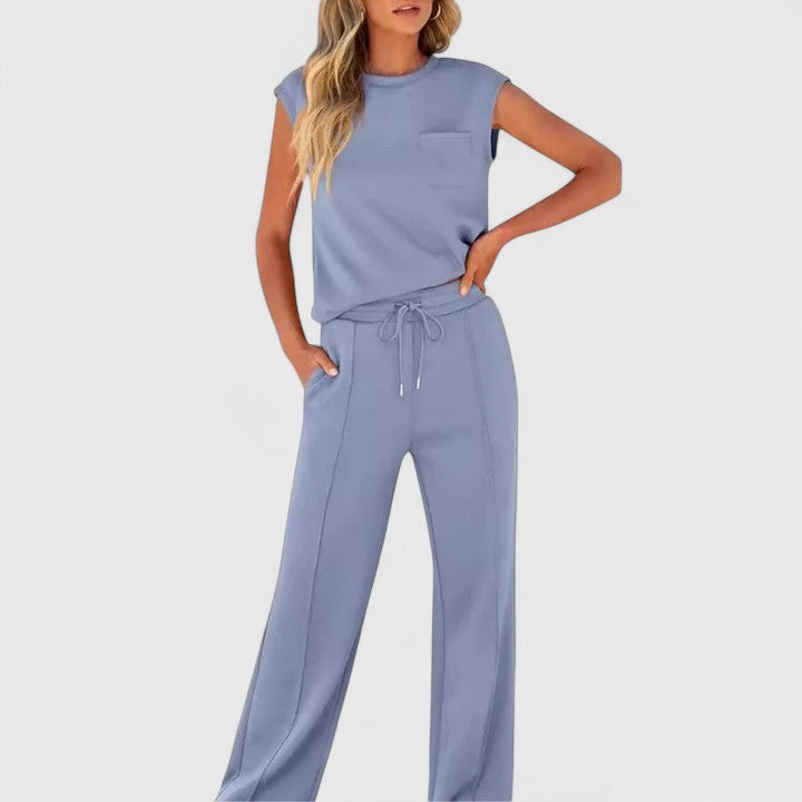 Harper Brooklyn | Comfortable Set