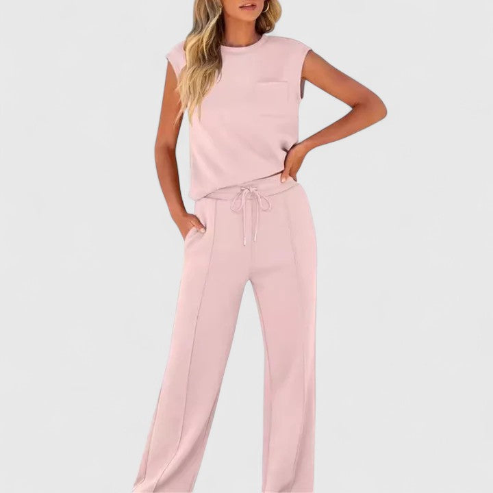 Harper Brooklyn | Comfortable Set