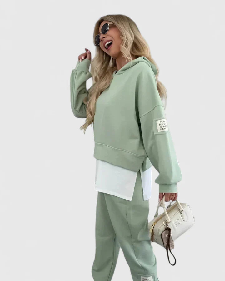 Harper Brooklyn| Comfortable Set