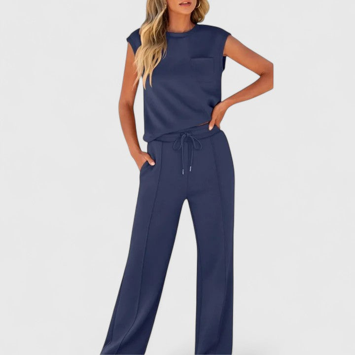 Harper Brooklyn | Comfortable Set