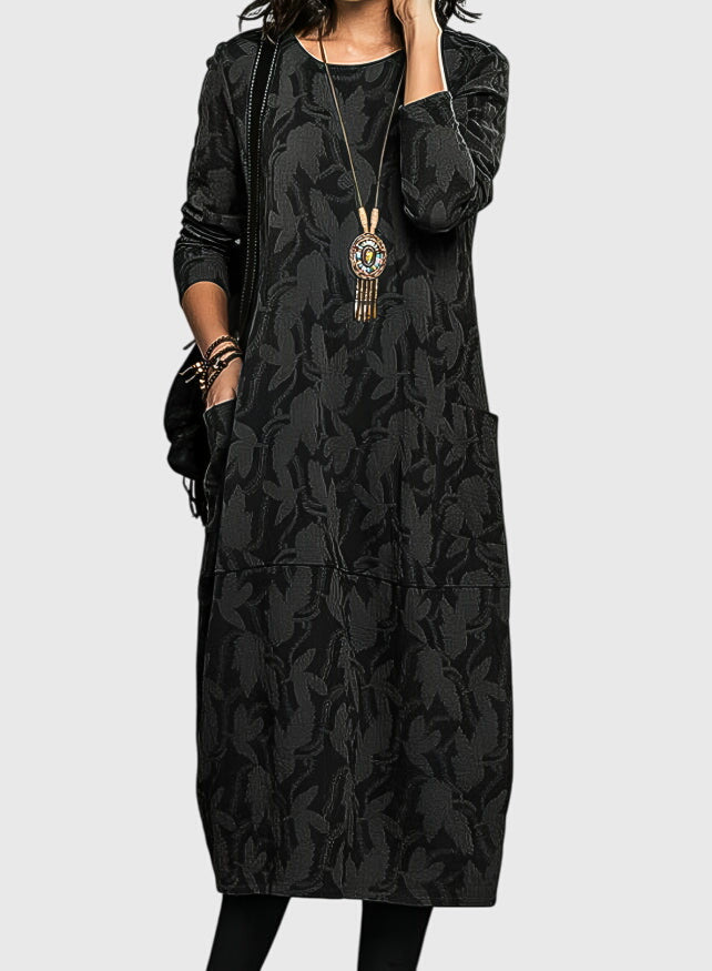Harper Brooklyn | Casual Round-Neck Dress